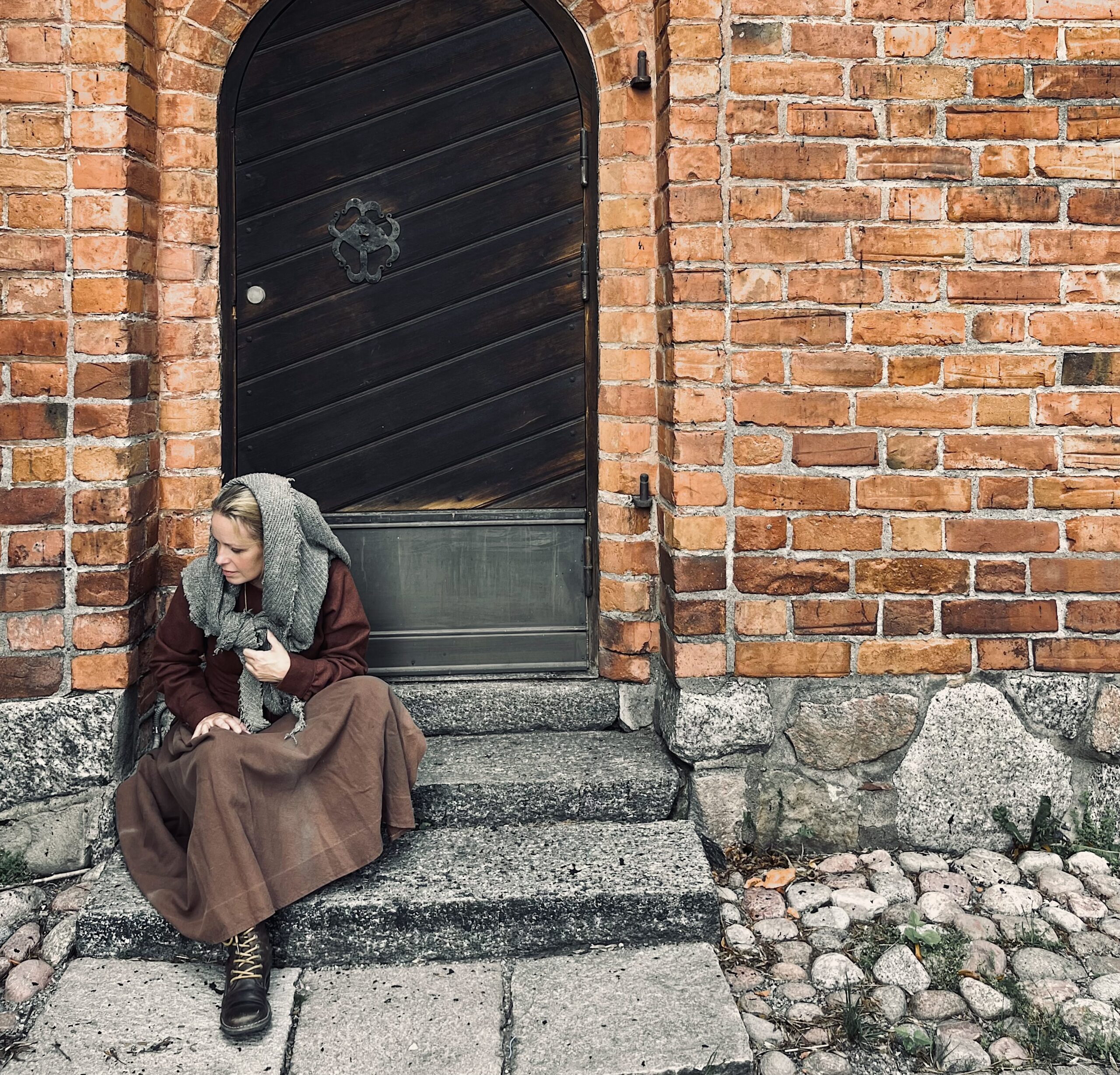 Handelslösa, kullkastade och nedruttna